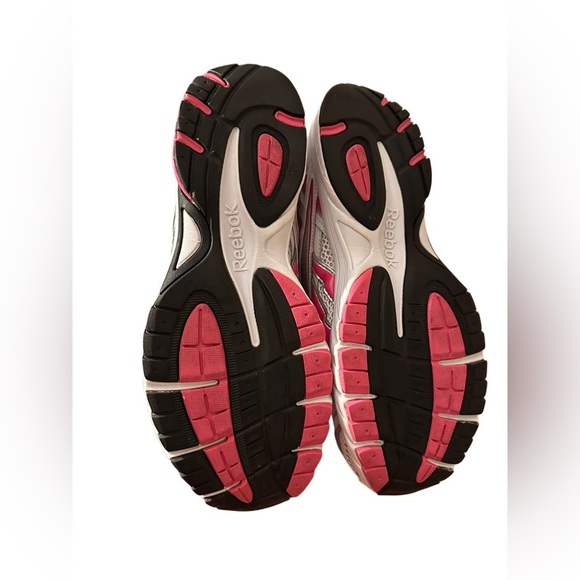 Reebok Women’s Susan G. Komen Relay For Life Running Shoes Size 8.5 - Picture 5 of 14